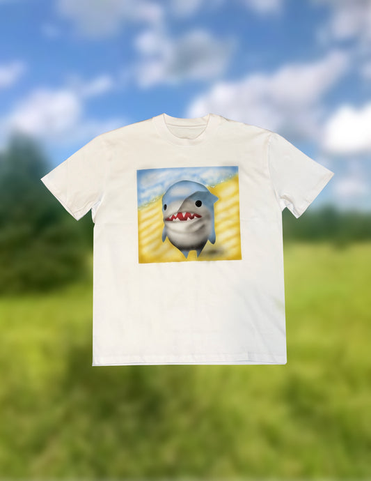 Smol shark tee